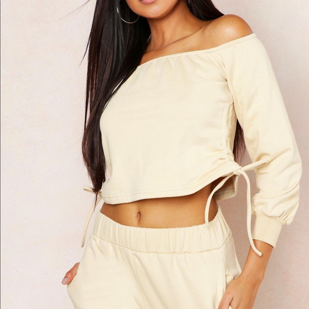 Off shoulder ruched crop top nude